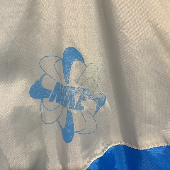 MEN'S NIKE SPORTSWEAR WINDBREAKER HOODED JACKET size XL - Picture 2 of 7